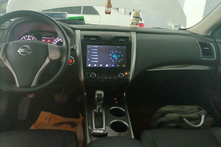 Used Nissan Teana 2013 2.0L XL Comfort Edition Audio And AC Panel