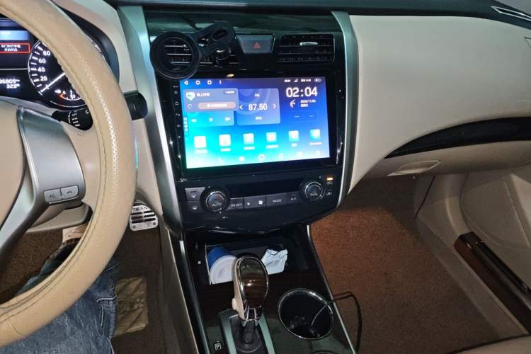 Used Nissan Teana 2013 2.0L XL Comfort Edition Audio And AC Panel