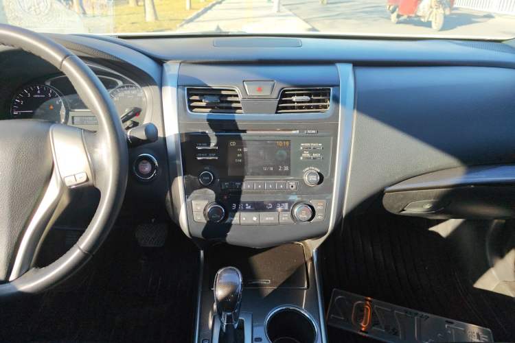 Used Nissan Teana 2013 2.0L XL Comfort Edition Audio And AC Panel