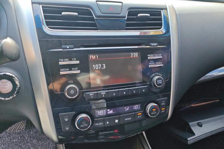Used Nissan Teana 2013 2.0L XL Comfort Edition Audio And AC Panel
