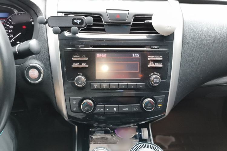 Used Nissan Teana 2013 2.0L XL Comfort Edition Audio And AC Panel