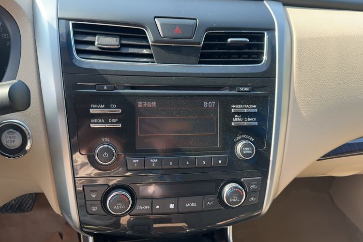 Used Nissan Teana 2013 2.0L XL Comfort Edition Audio And AC Panel
