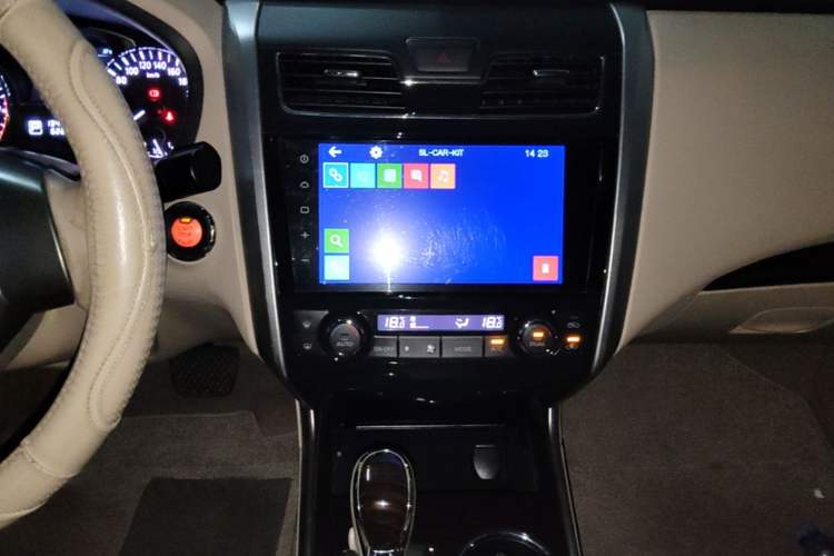 Used Nissan Teana 2013 2.0L XE Fashion Edition Audio And AC Panel