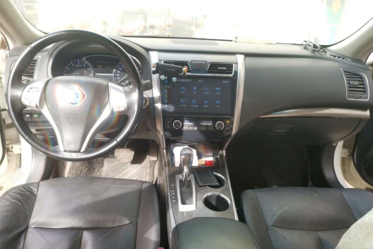 Used Nissan Teana 2013 2.0L XL Comfort Edition Center Console