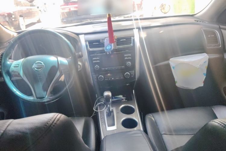 Used Nissan Teana 2013 2.0L XL Comfort Edition Center Console