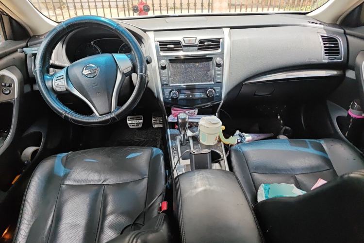 Used Nissan Teana 2013 2.0L XL Comfort Edition Center Console