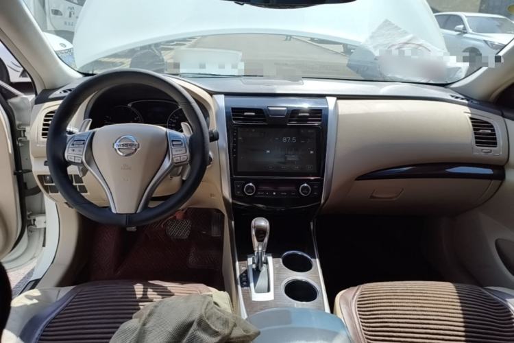 Used Nissan Teana 2013 2.5L XL Leading Edition Center Console
