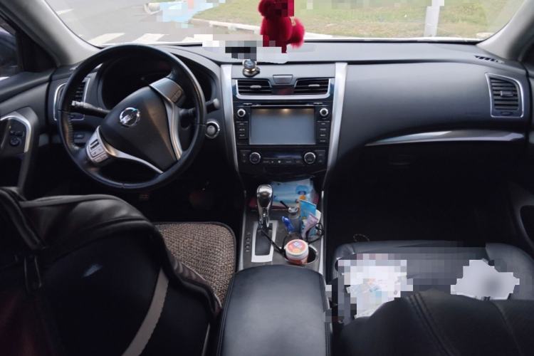 Used Nissan Teana 2013 2.0L XL Comfort Edition Center Console