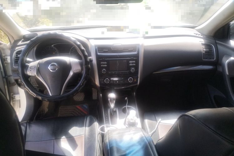 Used Nissan Teana 2013 2.0L XL Comfort Edition Center Console