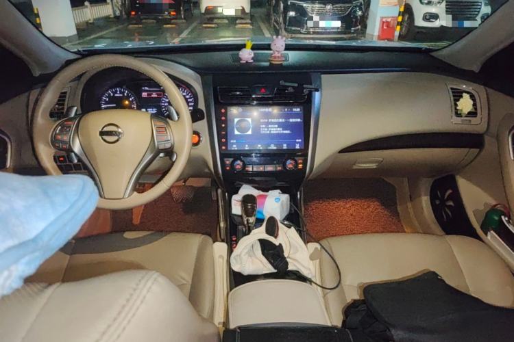 Used Nissan Teana 2013 2.5L XL Leading Edition Center Console