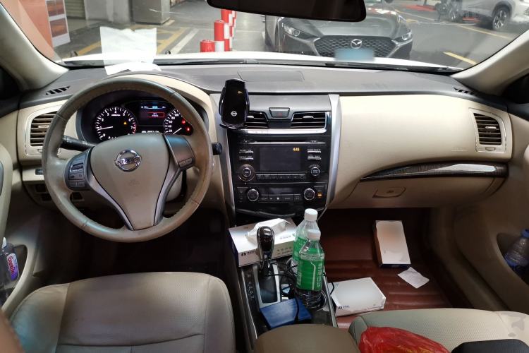 Used Nissan Teana 2013 2.0L XL Comfort Edition Center Console