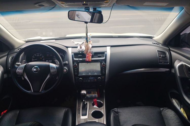 Used Nissan Teana 2013 2.5L XL Leading Edition Center Console