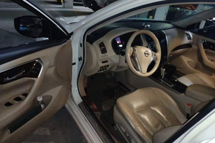 Used Nissan Teana 2013 2.5L XL Leading Edition Driver Seat