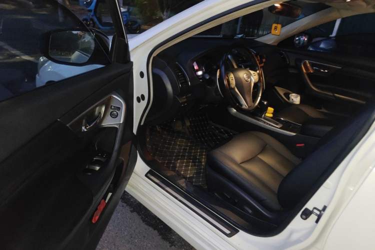 Used Nissan Teana 2013 2.5L XL Leading Edition Driver Seat