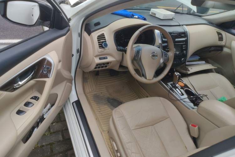 Used Nissan Teana 2013 2.5L XL Leading Edition Driver Seat