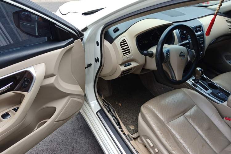 Used Nissan Teana 2013 2.0L XL Comfort Edition Driver Seat