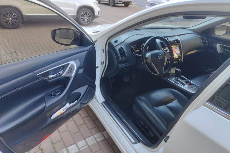 Used Nissan Teana 2013 2.5L XL Leading Edition Driver Seat