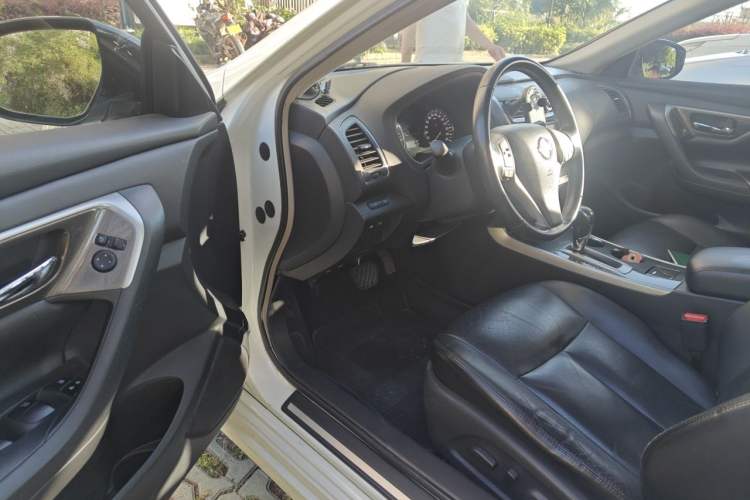 Used Nissan Teana 2013 2.0L XL-NAVI Smart Navigation Edition Driver Seat