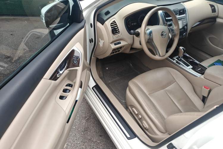 Used Nissan Teana 2013 2.5L XL Leading Edition Driver Seat