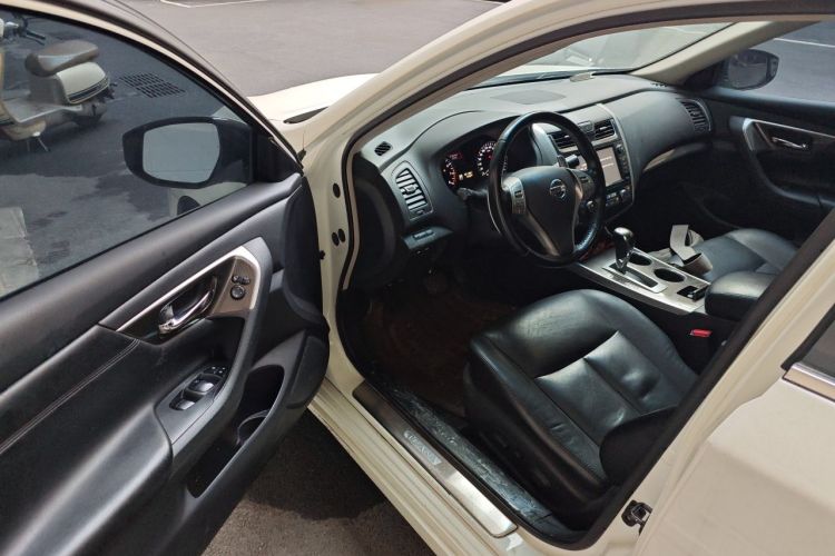 Used Nissan Teana 2013 2.5L XL Leading Edition Driver Seat
