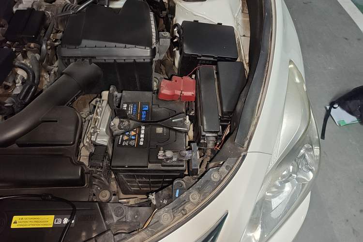 Used Nissan Teana 2013 2.0L XL Comfort Edition Engine Bay Left