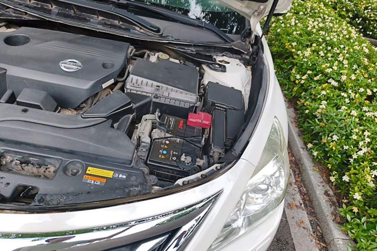 Used Nissan Teana 2013 2.5L XL Leading Edition Engine Bay Left