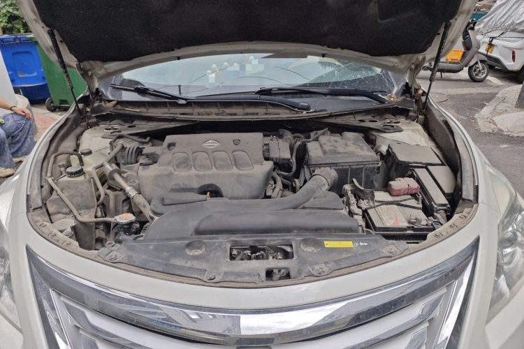 Used Nissan Teana 2013 2.0L XE Fashion Edition Engine Bay