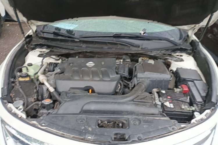 Used Nissan Teana 2013 2.0L XL Comfort Edition Engine Bay