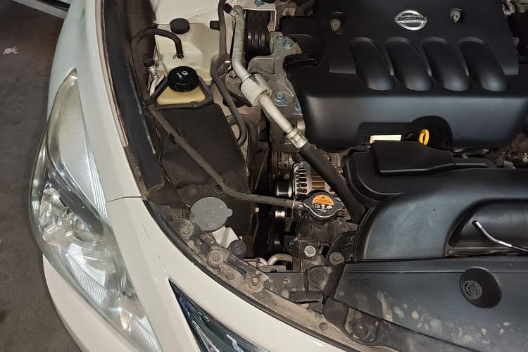 Used Nissan Teana 2013 2.0L XL Comfort Edition Engine Bay Right