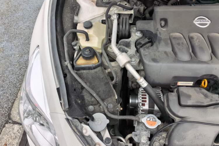 Used Nissan Teana 2013 2.0L XL Comfort Edition Engine Bay Right