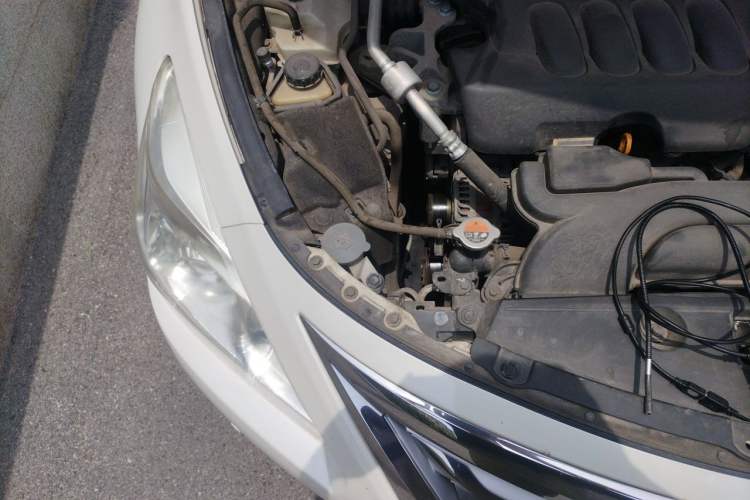 Used Nissan Teana 2013 2.0L XL Comfort Edition Engine Bay Right