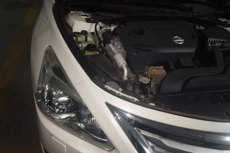 Used Nissan Teana 2013 2.5L XL Leading Edition Engine Bay Right