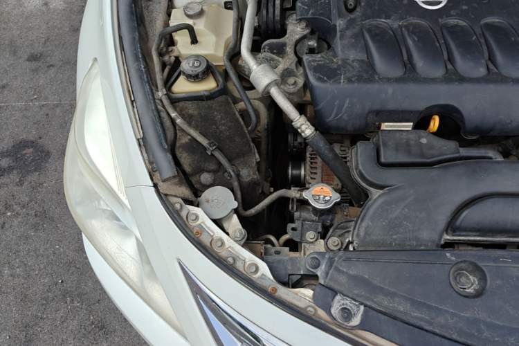 Used Nissan Teana 2013 2.0L XL Comfort Edition Engine Bay Right