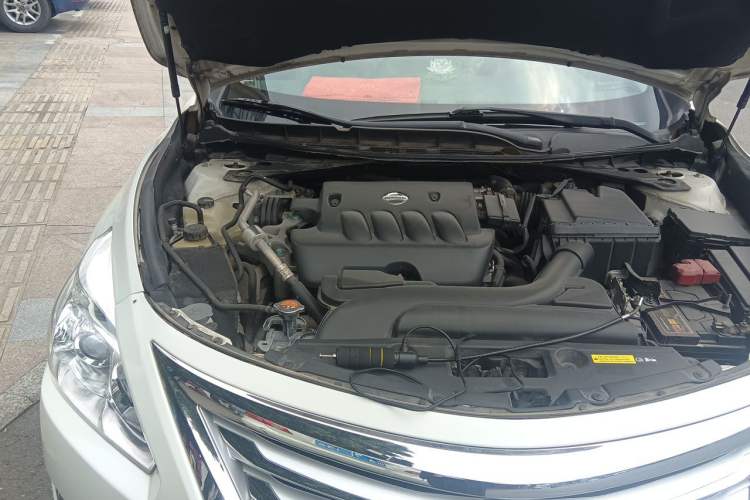 Used Nissan Teana 2013 2.0L XL Comfort Edition Engine Bay Right