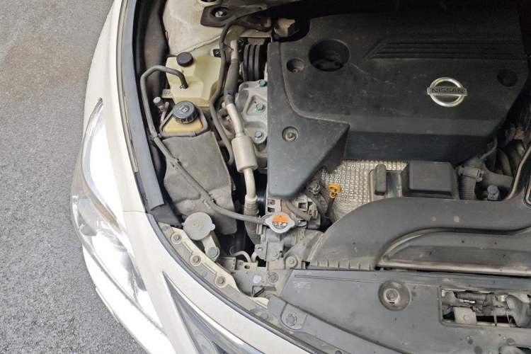 Used Nissan Teana 2013 2.5L XL Leading Edition Engine Bay Right