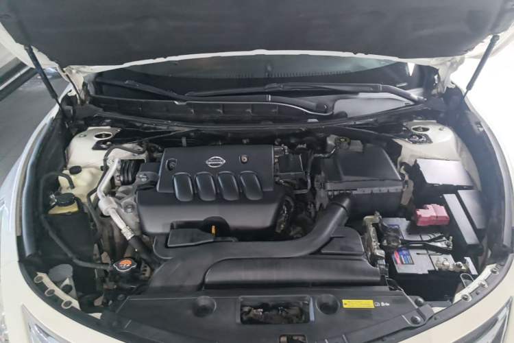 Used Nissan Teana 2013 2.0L XL Comfort Edition Engine Bay