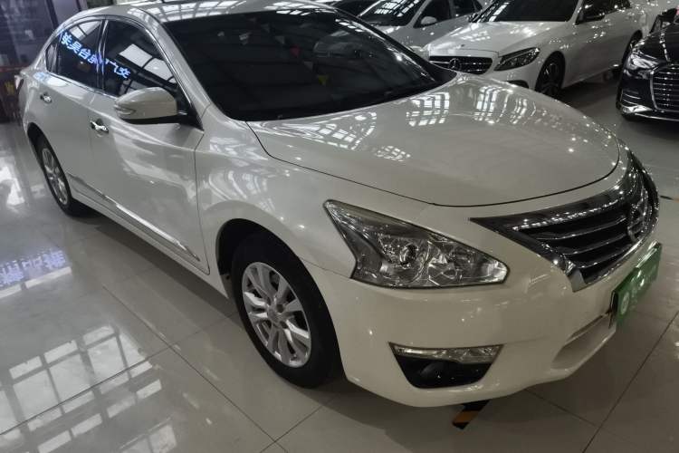 Used Nissan Teana 2013 2.0L XL Comfort Edition Front Right 45 Deg