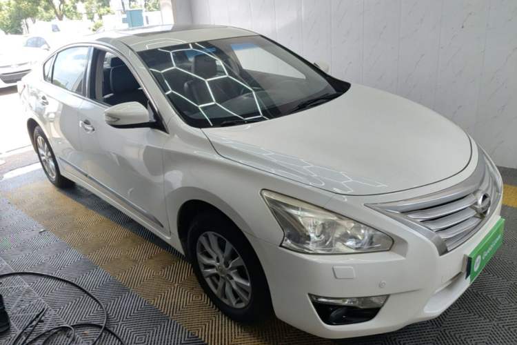 Used Nissan Teana 2013 2.5L XL Leading Edition Front Right 45 Deg