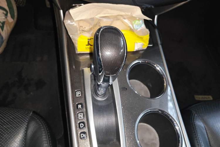 Used Nissan Teana 2013 2.0L XL Comfort Edition Gear Lever