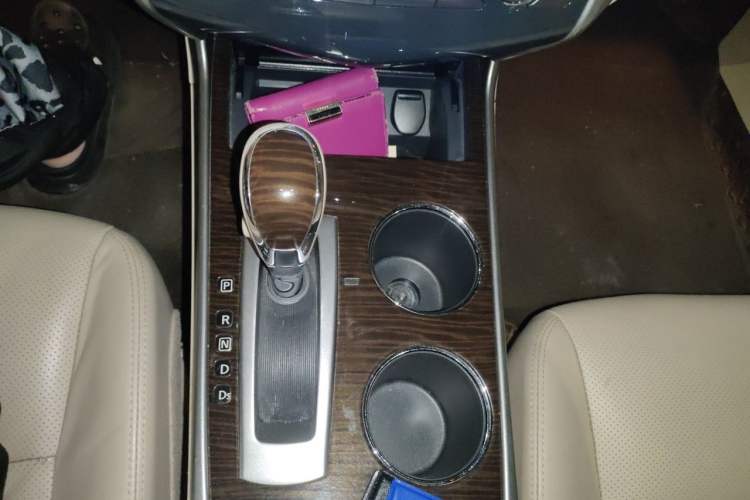 Used Nissan Teana 2013 2.0L XE Fashion Edition Gear Lever