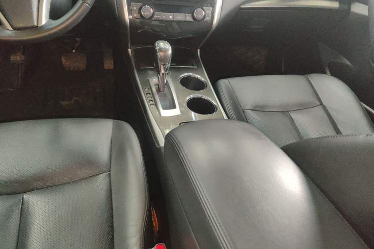 Used Nissan Teana 2013 2.0L XL Comfort Edition Gear Lever
