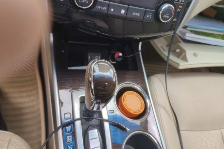 Used Nissan Teana 2013 2.5L XL Leading Edition Gear Lever