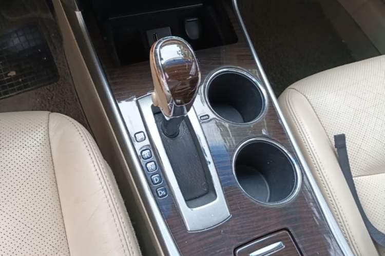 Used Nissan Teana 2013 2.0L XL Comfort Edition Gear Lever