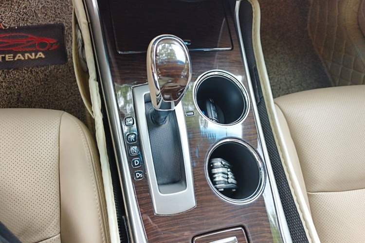 Used Nissan Teana 2013 2.5L XL Leading Edition Gear Lever