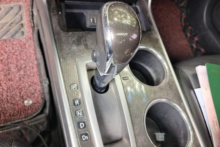 Used Nissan Teana 2013 2.0L XL Comfort Edition Gear Lever