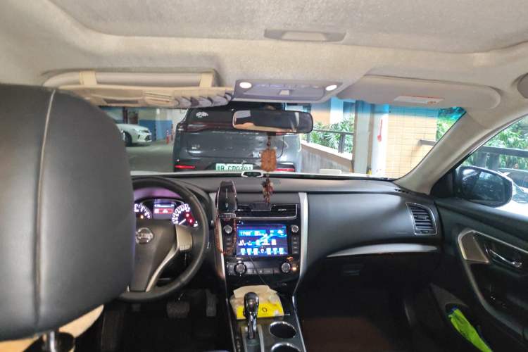 Used Nissan Teana 2013 2.0L XL Comfort Edition Headliner