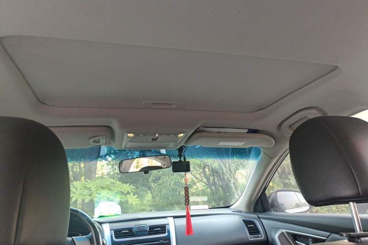 Used Nissan Teana 2013 2.0L XL Comfort Edition Headliner