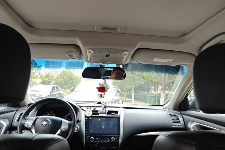 Used Nissan Teana 2013 2.0L XL Comfort Edition Headliner