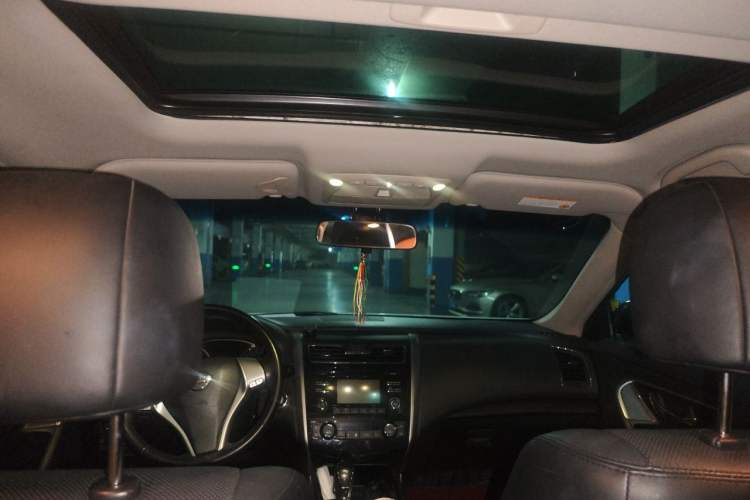 Used Nissan Teana 2013 2.0L XL Comfort Edition Headliner