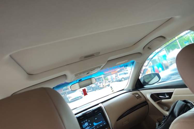 Used Nissan Teana 2013 2.0L XE Fashion Edition Headliner